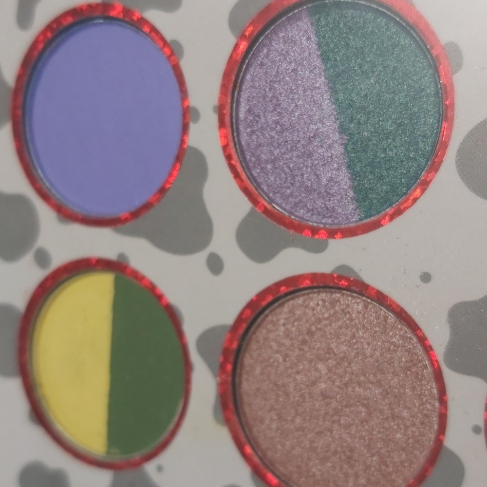 Eyeshadow - Picture 7 of 8
